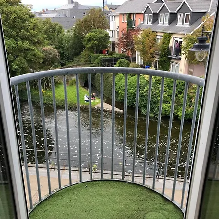 Apartment 2 P-lane Self Catering Galway