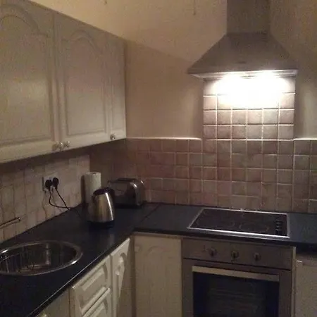 2 P-lane Self Catering Apartment