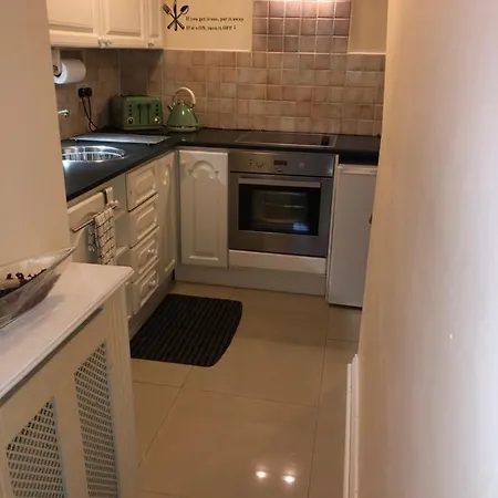 Apartment 2 P-lane Self Catering *